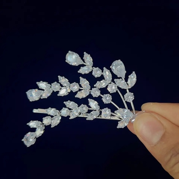 Anthropologie Pearl Gold Wire Hair 1-Pin Accessories Updo Clip On 1pcs - Picture 10 of 16